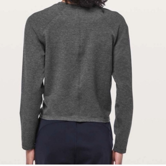 LULULEMON/ Tuck & Gather Pullover Model French Terry Knot Crop Crew/6 - Picture 2 of 6